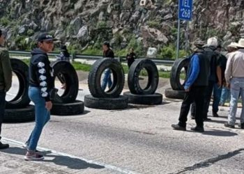 Regresa el caos al Arco Norte, campesinos reclaman indemnizaciones