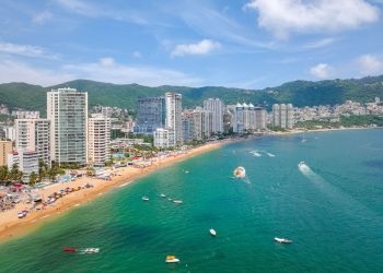 De 281 hoteles de Acapulco se han abierto 221 para este verano