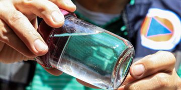 agua contaminada