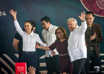 López Obrador y Claudia Sheinbaum visitan Tlaxcala