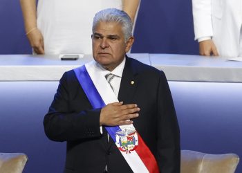 José Raúl Mulino asume la presidencia de Panamá