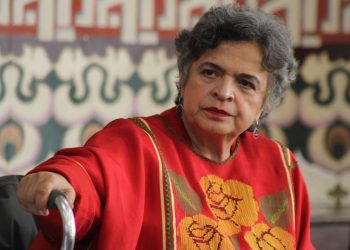 “No creo en la reelección”: Beatriz Paredes