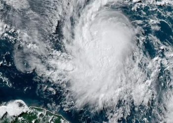 El huracán Beryl escala a la categoría 5