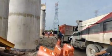 Bloquean Carretera en vía Chetumal- Cancún por Falta de Pagos a Trabajadores del Tren Maya