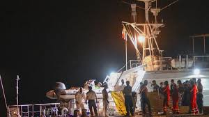 Buque español rescata 34 migrantes en Mediterráneo