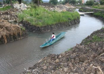 Reanudan actividades pescadores del Lago de Pátzcuaro