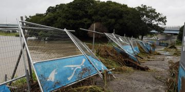 El tifón Shanshan sigue azotando a Japón, ya suma 6 muertos y 125 heridos