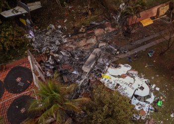 Concluye el rescate de los cuerpos de las 62 víctimas de accidente aéreo en Brasil