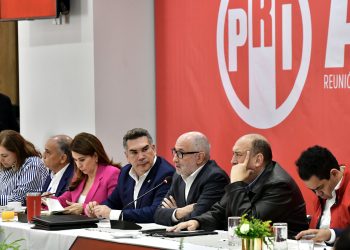 Manlio Fabio Beltrones un político de vitrina, afirma Alejandro Moreno