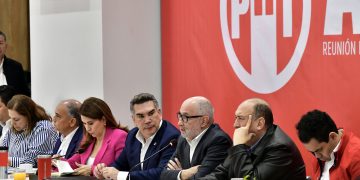 Manlio Fabio Beltrones un político de vitrina, afirma Alejandro Moreno
