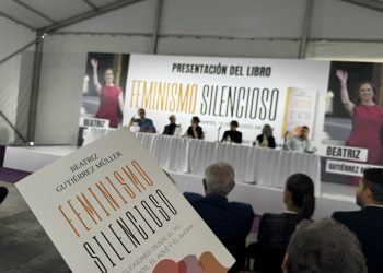 Beatriz Gutiérrez Müller presenta su libro “Feminismo Silencioso” en el Zócalo