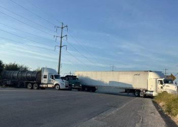 Bloqueos provocan caos y miedo en Reynosa 