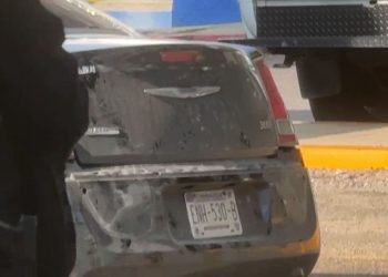 Balean a un automovilista y maneja hasta la Cruz Roja para pedir ayuda