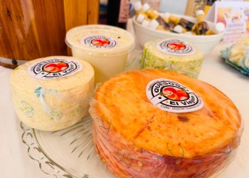 Presentan la octava edición de la Feria del Queso, Pan y Rompope de Tehuixtla, Morelos
