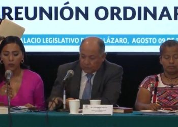 Morena, PT y PVEM aprobaron que la Constitución garantice servicios médicos gratuitos