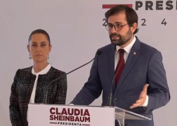 Sheinbaum designa a Alejandro Svarch como director general del IMSS-Bienestar