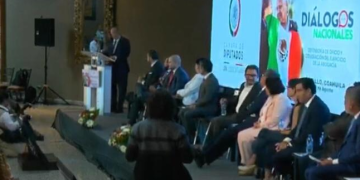 Manifestantes y gritos en Coahuila interrumpieron el penúltimo Foro de la Reforma al Poder Judicial