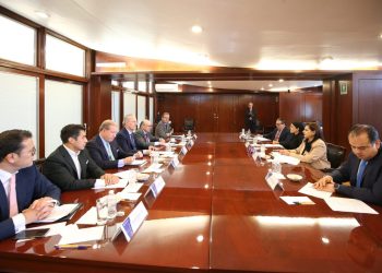 Empresarios acuden al Tribunal Electoral inconformes por la sobrerrepresentación
