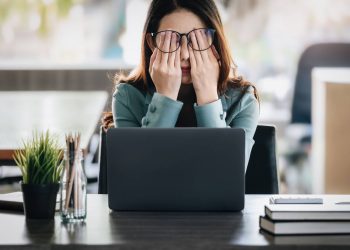 Cuatro de cada 10 trabajadores en México aseguran estar estresados