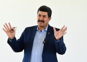 Javier Corral afirma que no se escudara en el fuero