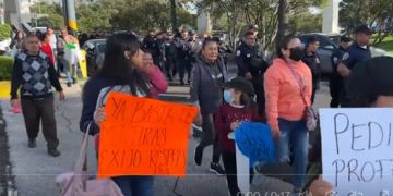 Marchan vecinos de Naucalpan, exigen explicaciones sobre movimientos de la tierra