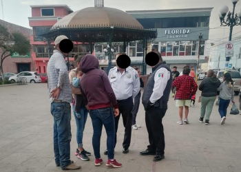 Estafan a jóvenes en Calpulalpan, les roban 40 mil pesos