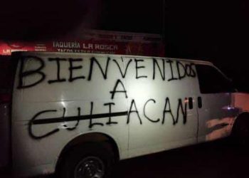 “Bienvenidos a Culiacán” abandonan van con 8 cadáveres para recibir a AMLO y Sheinbaum en Sinaloa