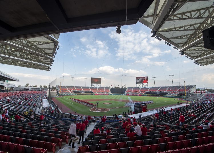 General View Stadium during the game El Aguila de Veracruz vs Diablos Rojos de Mexico, corresponding to the Inaugural Game 1 of the Series, Season 2021 of the Mexican Baseball League, at the Alfredo Harp Helu Stadium, on May 21, 2021.



Vista general del Estadio durante el juego El Aguila de Veracruz vs Diablos Rojos de Mexico, correspondiente al juego 1 Inaugural de la Serie, Temporada 2021 de la Liga Mexicana de Beisbol, en el Estadio Alfredo Harp Helu, el 21 de Mayod e 2021.