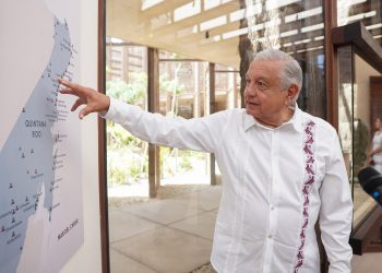 López Obrador pide a Sheinbaum cuidar medio ambiente y recursos del sureste mexicano