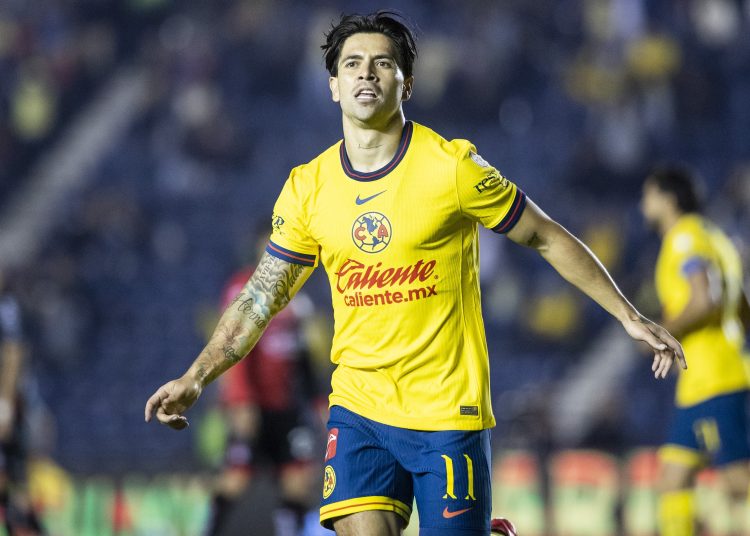Victor Davila celebrates his goal 2-0 of America during the 8th round match between America and Atlas as part of the Liga BBVA MX, Torneo Apertura 2024 at Ciudad de los Deportes Stadium on September 17, 2024 in Mexico City, Mexico.