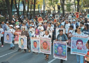 “Actual administración deja pendiente esclarecimiento del caso Ayotzinapa”: Rosales