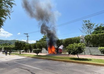 Sin lesionados termina manifestación de padres de los 43 en Iguala