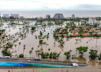 Piden declaratoria de emergencia para Acapulco por John