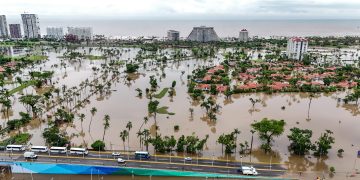 Piden declaratoria de emergencia para Acapulco por John
