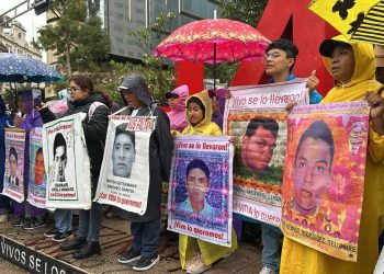 Se manifiestan en la CDMX a 10 años de la desaparición de los 43 normalistas de Ayotzinapa; participaron 10 mil personas