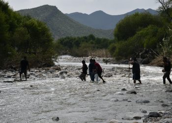 Hallan dos cuerpos en arroyo de Coahuila tras 48 horas de búsqueda