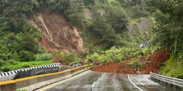 Las lluvias de John provocaron derrumbe al sur del Estado de México