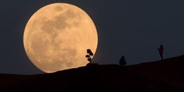 Superluna mostrará un eclipse parcial