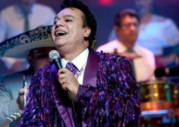 ¡Vamos al Noa Noa! Esto debes saber sobre la proyección de concierto de Juan Gabriel en el Zócalo