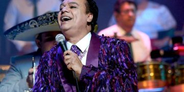 ¡Vamos al Noa Noa! Esto debes saber sobre la proyección de concierto de Juan Gabriel en el Zócalo