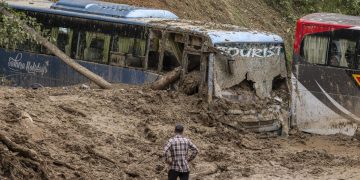 Nepal contabiliza 148 muertos y daños masivos tras las peores lluvias en décadas