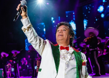 Anuncian maratón de mariachis y concierto de Juan Gabriel en el Zócalo