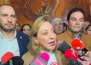 Llaman senadores del PAN a Miguel Ángel Yunes a ratificar su voto contra la reforma judicial