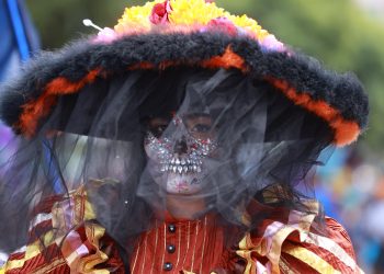 Arrancan festividades por Día de Muertos: 188 Alebrijes desfilaron en CDMX