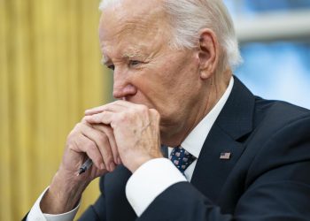 Biden insiste a la población de Florida que se resguarde: “Es cuestión de vida o muerte”