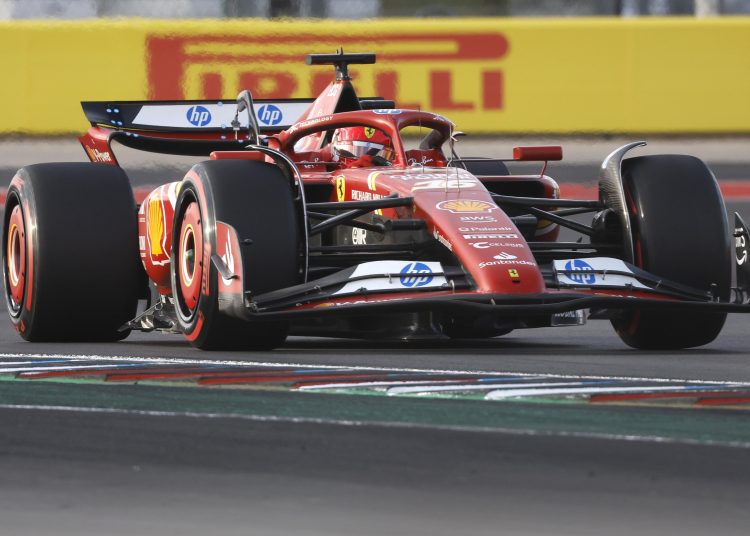 Austin (United States), 19/10/2024.- Charles Leclerc of Monaco for Team Ferrari in action during the Qualifying for the Formula One United States Grand Prix in Austin, Texas, USA, 19 October 2024. The 2024 Formula 1 United States Grand Prix is held at the Circuit of the Americas on 20 October. (Fórmula Uno, Estados Unidos) EFE/EPA/JOHN MABANGLO