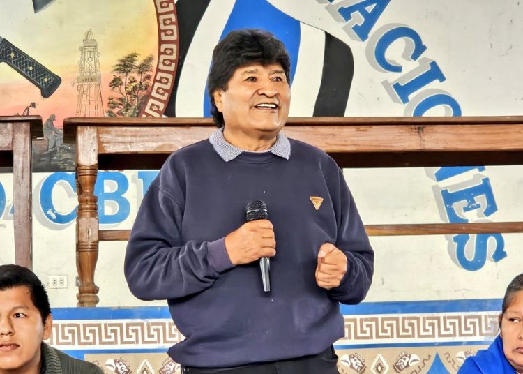 FOTO X EVO MORALES