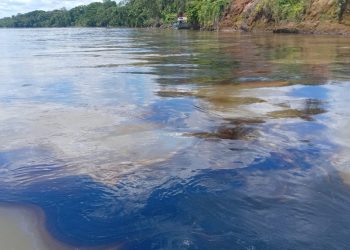 Un derrame de crudo afecta a tres comunidades de la Amazonía peruana