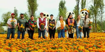 Brugada convocó a productores de planta de temporada a inundar de flores la capital