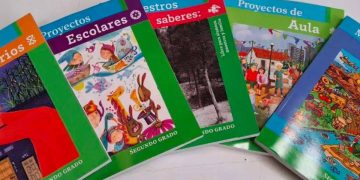 Alertan que no se concluyó al 100% los proyectos planteados en  libros de texto